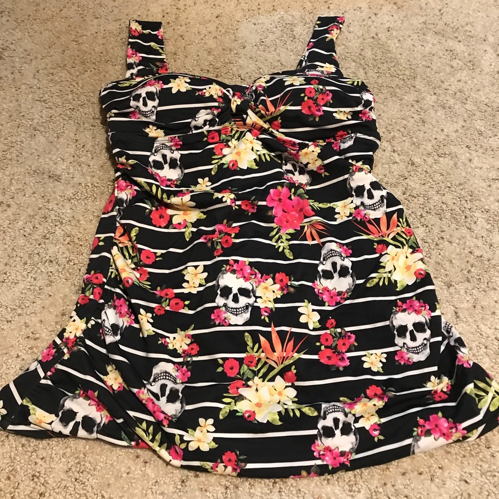Torrid Size 1 Floral/Skull bikini top